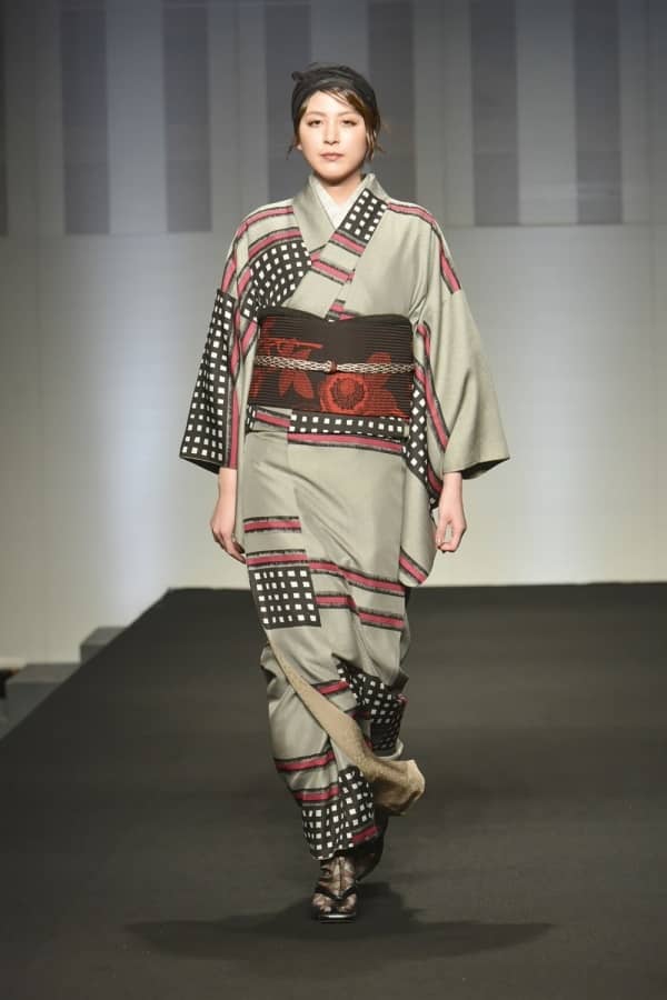 Modern Kimono designed by Jotaro Saito for Autumn/Winter Collection