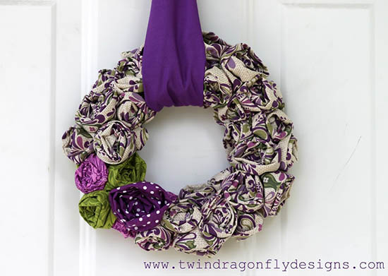 Twin Dragonfly Designs - Scrap Fabric Rosette Wreath Tutorial