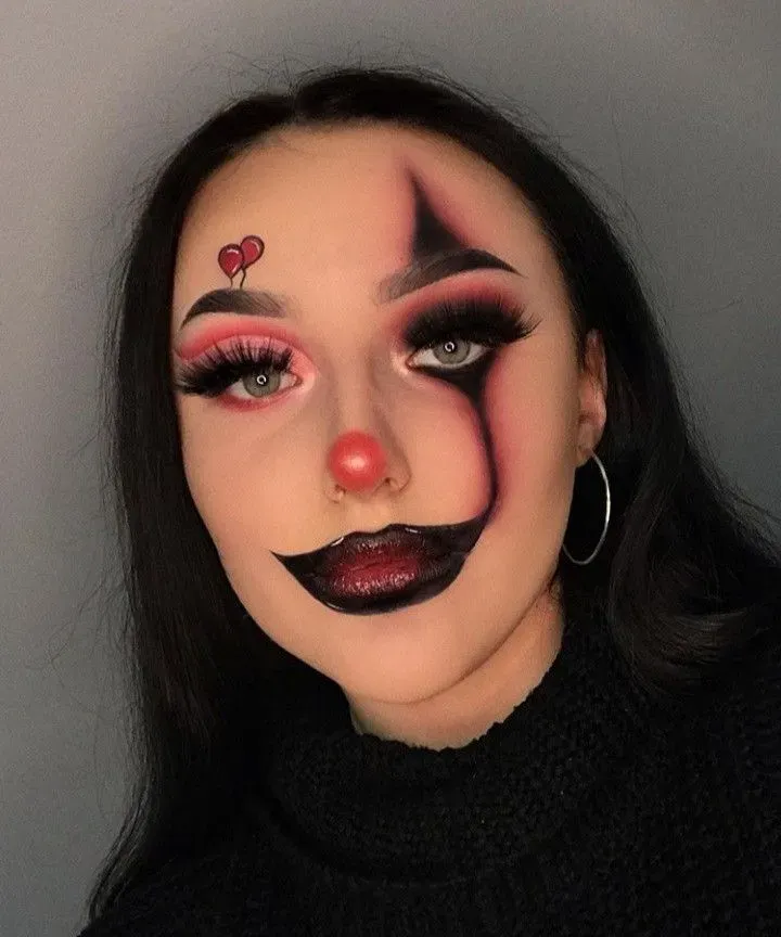 Maquillaje sencillo de Halloween para mujer