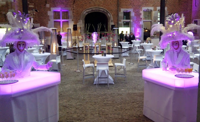 Pro-Fun-entertainment-huwelijk-walking-light-tables-inkom-ontvangstact-champagnebar-bruiloft-opendeurdag-personeelsfeest-productlancering