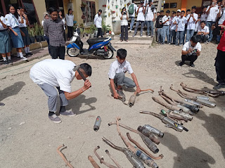 Hari ke-9 Ops Keselamatan, Kasat Lantas Polres Tator Sosialisasi Tertib Lalin ke Pelajar SMK Tira