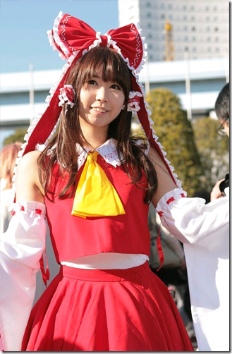 touhou project cosplay - hakurei reimu 02