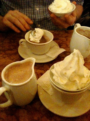 Cafe einstein amazing hot chocolate