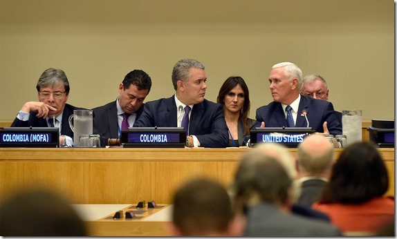 El Presidente Iván Duque afirmó que “nuestro deber moral es no cerrar las fronteras”para que los venezolanos puedan salir de “esa tragedia”.