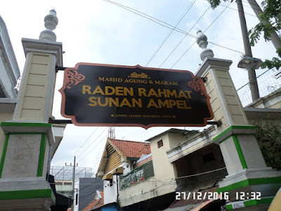 Masjid Agung dan Makam Sunan Ampel