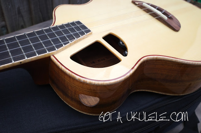 L Luthier Le Koa S Tenor Ukulele decor