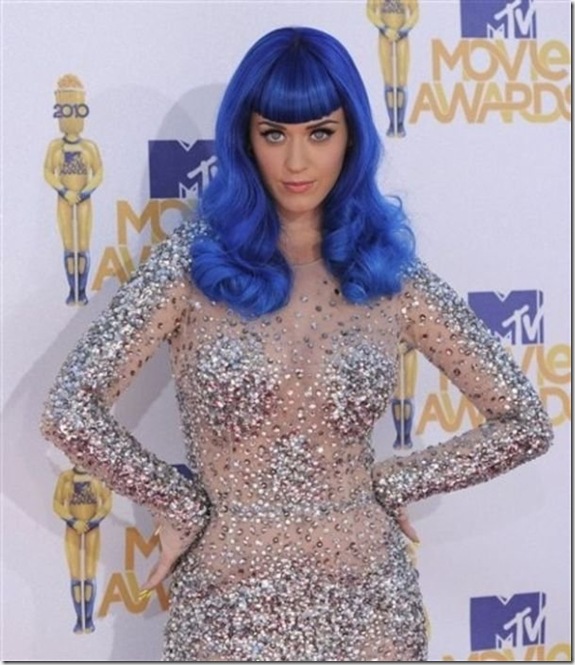 katy-perry-breasts-e2d965