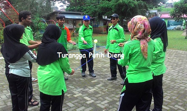 outbbound turangga putih dieng bersama akper madiun