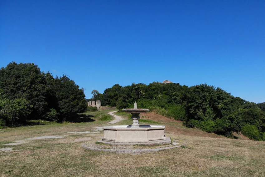 Monterano Antica — miasto duchów