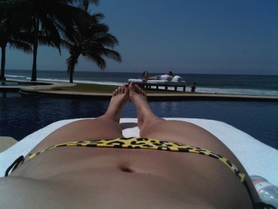 kim kardashian twitter bikini photo. Kim Kardashian Twitter Bikini
