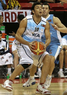 Basquetbolista Carlos Delfino