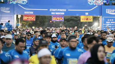 Gubernur Jabar Lepas 27 Ribu Pelari Pocari Sweat Run Indonesia 2023