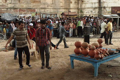 Dhanush and Sonam Kapoor Raanjhnaa Movie Working Stills,Raanjhnaa movie stills,Raanjhnaa