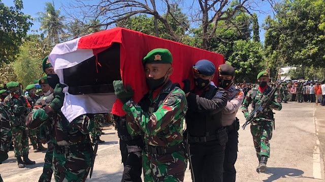 Kapolres Bima Kota Ikuti Prosesi Pemakaman Kapten CHB Anumerta Dirman