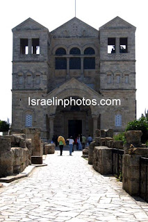 Israel Travel Guide - Christian Holy Places: Church of the Transfiguration (Mount Tabor)