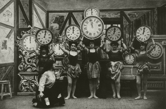 Cendrillon (Cinderella), 1899 - dancing clocks