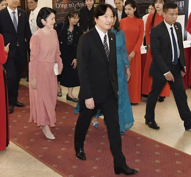 Crown Prince Fumihito and Crown Princess Kiko attended the premiere of the opera Princess Anio