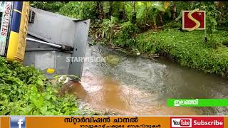 ടോറസ് ലോറി തോട്ടിലേയ്ക്ക് മറിഞ്ഞു