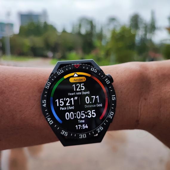 Affordable Huawei Watch GT3 SE! Do you actually need it! 