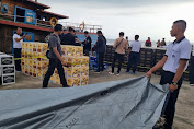 Breaking News, Kapal Kayu Bermuatan Ratusan Dus Mikol Ditangkap di Perairan Sengkuang