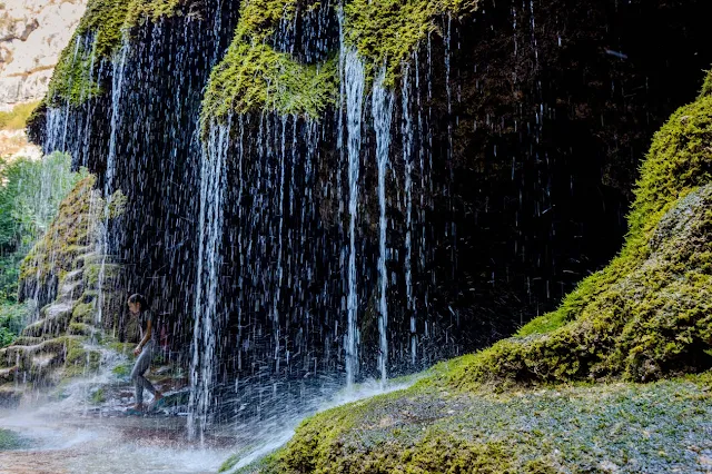 Explore the Majestic Beauty of the Umbrella Waterfall Today!