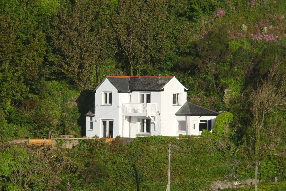 The Magazine In Lamorna Cove