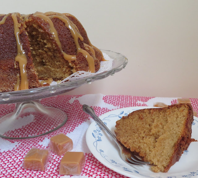 Caramel Snickerdoodle Cake