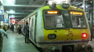 मुंबईच्या तीन रेल्वे मार्गावर उद्या मेगाब्लॉक, घराबाहेर पडण्याआधी पाहा संपूर्ण वेळापत्रक... मुंबईच्या तीन रेल्वे मार्गावर उद्या मेगाब्लॉक, घराबाहेर पडण्याआधी पाहा संपूर्ण वेळापत्रक...