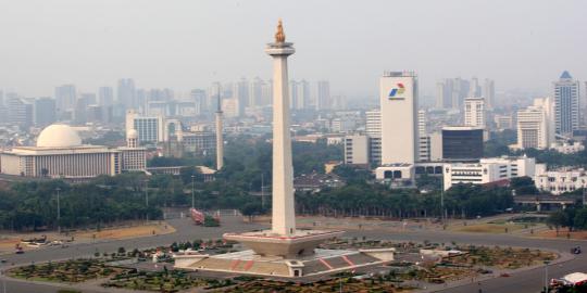 Sejarah dan kisah sesosok wanita misterius di puncak Monas