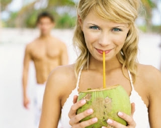 manfaat dan khasiat dari air kelapa