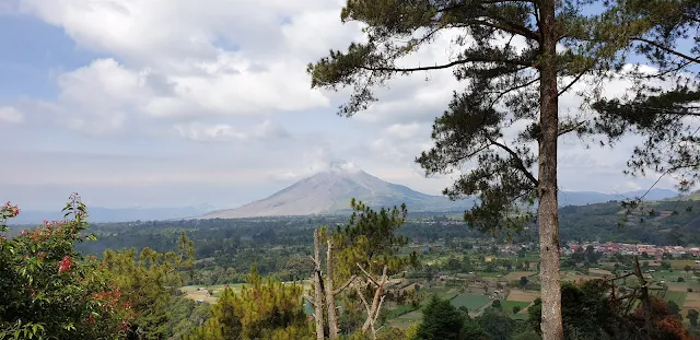 GUNUNG GUNDALING 