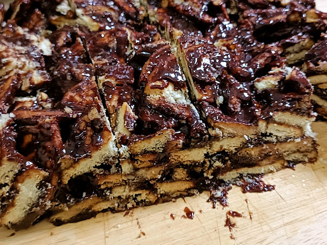 Kek batik premium, kek batik rangup, kek batik crunchy, kek batik coklat, kek batik sedap, resepi kek batik