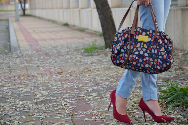 look-azul-rojo-jersey-lana-jeans-camisa-blogger-tendencia-masculina