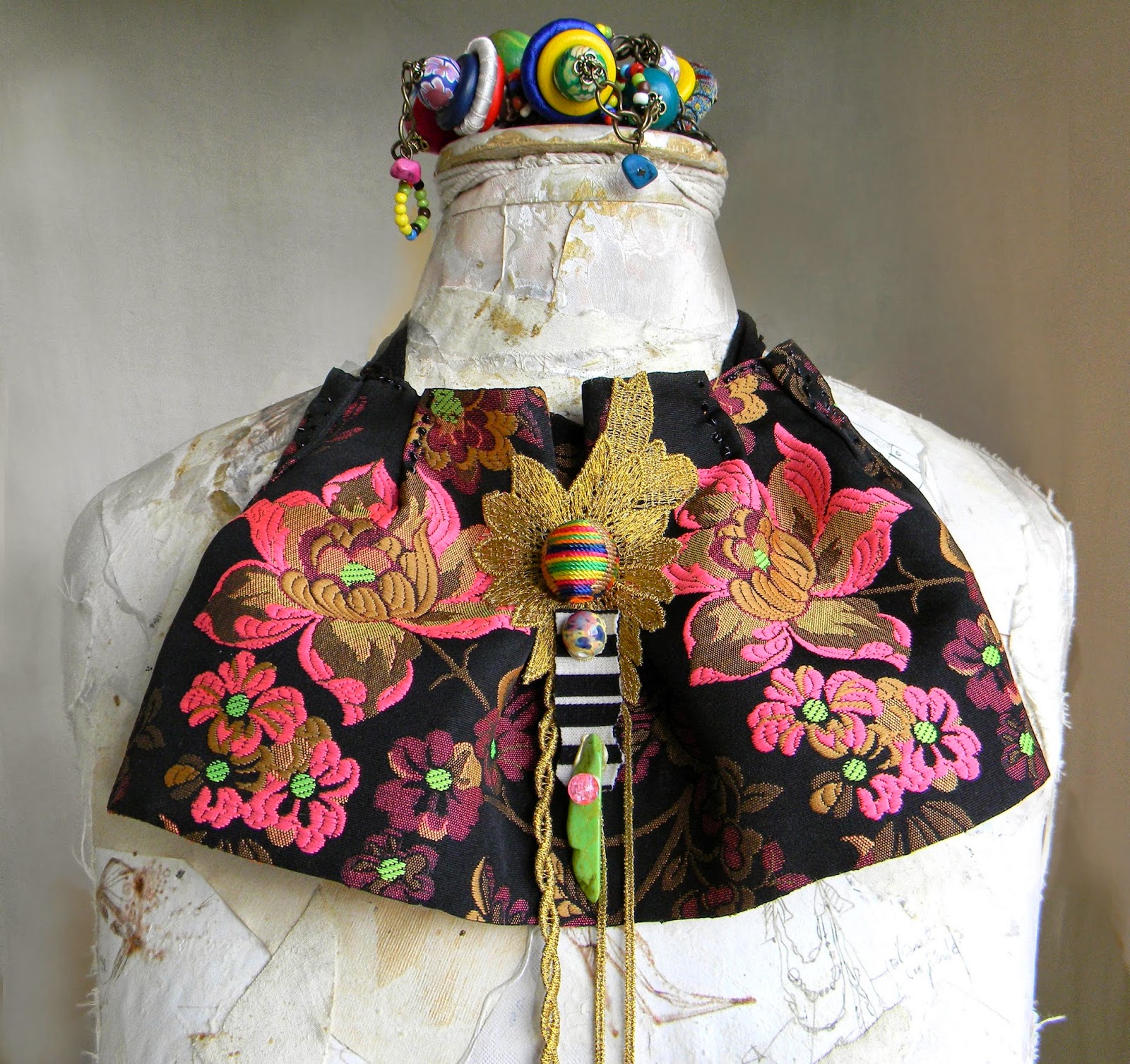 Gypsy Folkloric Jabot Ethnic Neck Piele, Floral Fancy Collar
