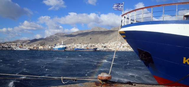 Δεμένα τα πλοία λόγω των ισχυρών ανέμων