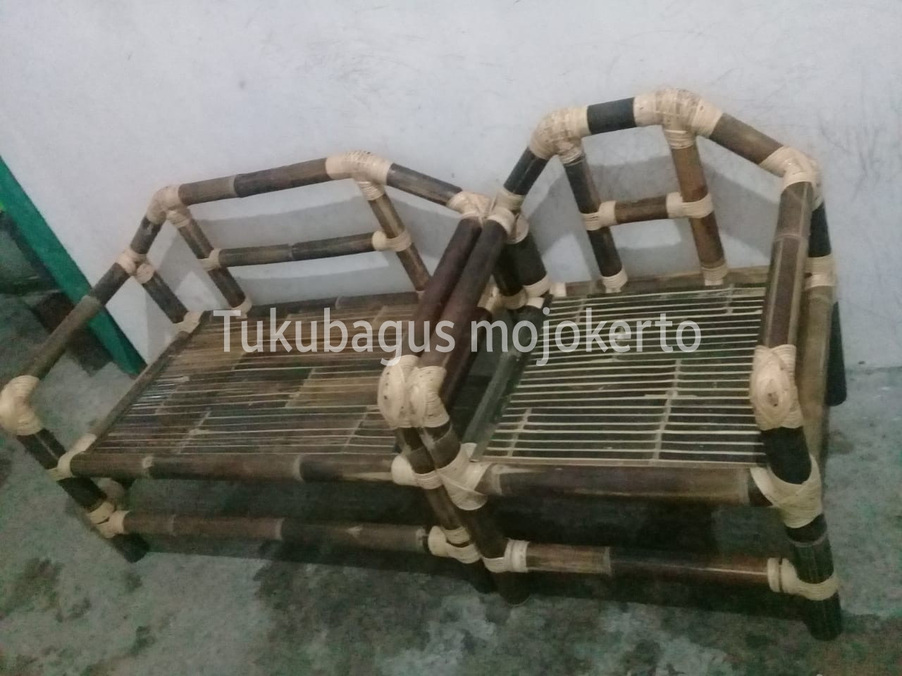 Contoh kursi  teras bambu  mojokerto 