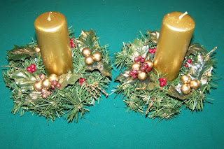 christmas gold color candle wallpaper