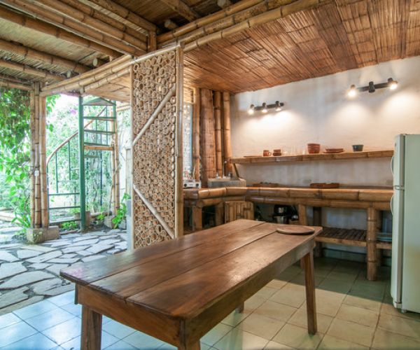 60 Desain Keren Plafon  Bambu  Rumah Modern Rumahku Unik