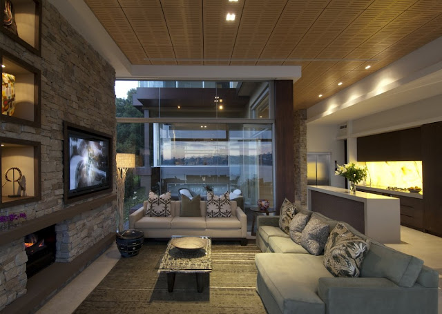 Modern living room with high ceilings 