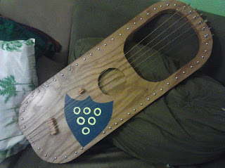 Finish 6-String Angle Saxon Lyre