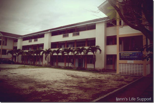 Bangunan kelas 3 tingkat baru.