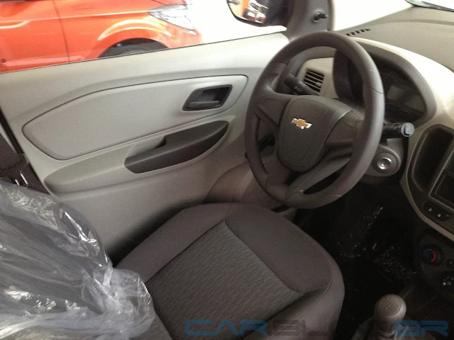 Chevrolet Spin LS 2013 - interior