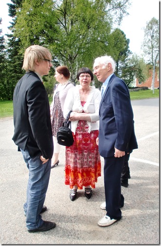 Juni- Juli 2012 013