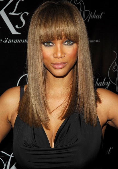 Long sleek hairstyle for women. fashion long hairstyle 2009