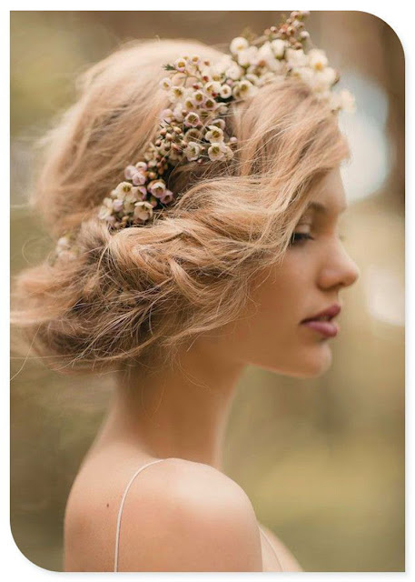 Flowery Hairdo with Messy Finish