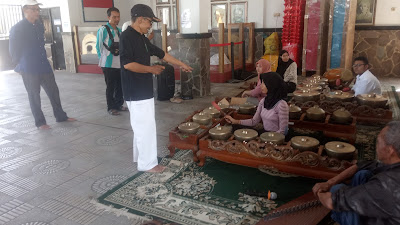 FKBN Kota Bekasi Bersama SMK Merah Putih Pondok Melati Lestarikan Degung Jawa Barat. 