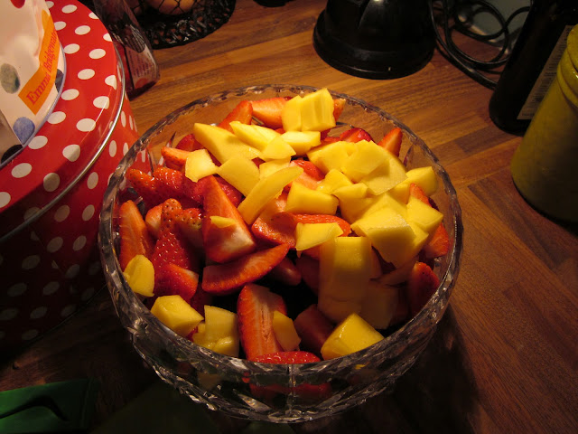 Mango and strawberry fruit salad
