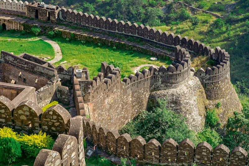 The Great Wall Of Kumbhalgarh Fort Amusing Planet