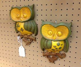 owl wall hanging via homeologymodernvintage.com