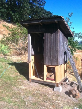 outhouse.jpg